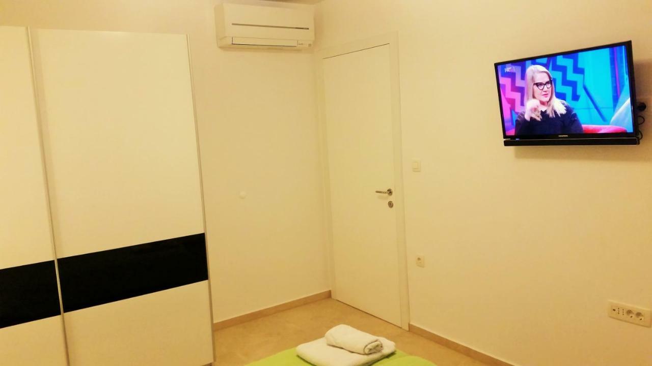 Apartment Villa Vala Malinska Bagian luar foto