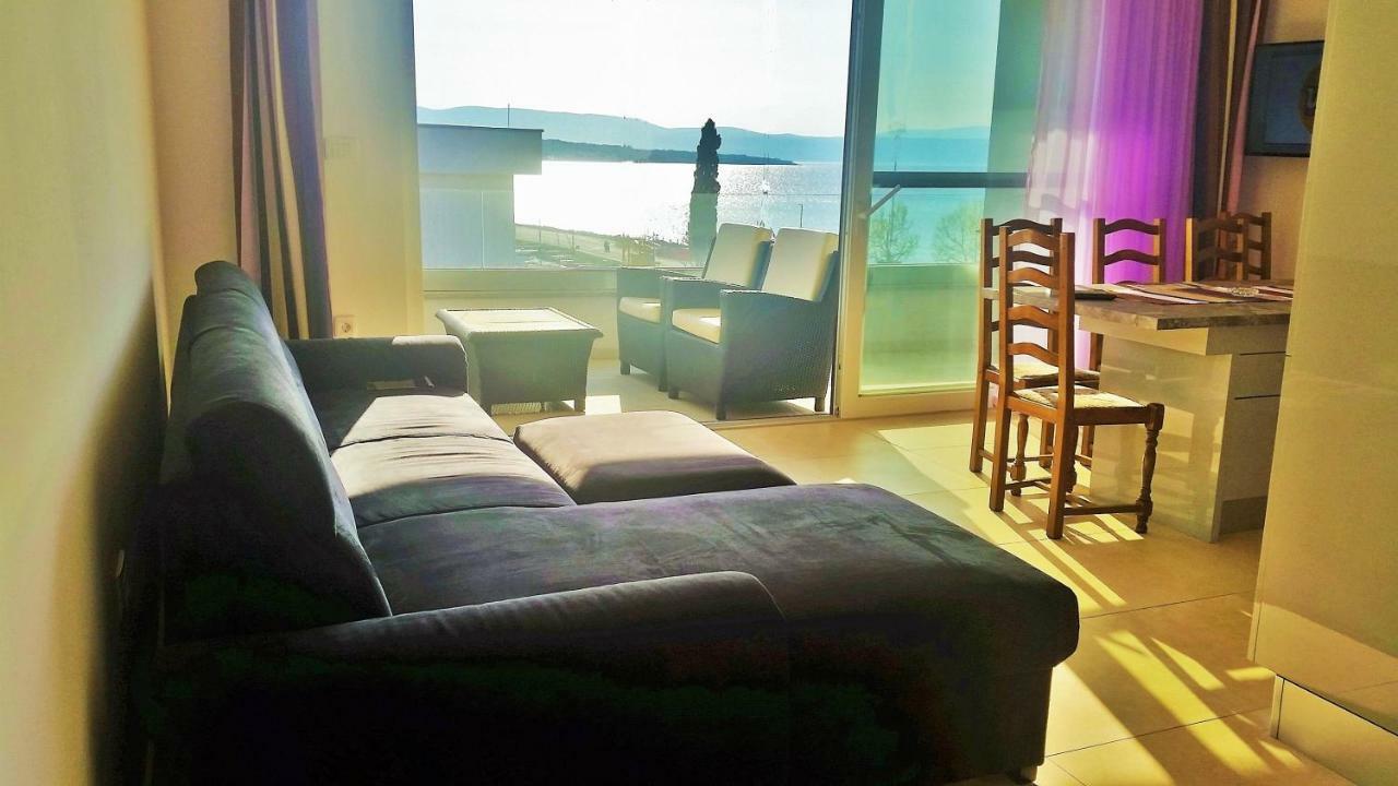 Apartment Villa Vala Malinska Bagian luar foto