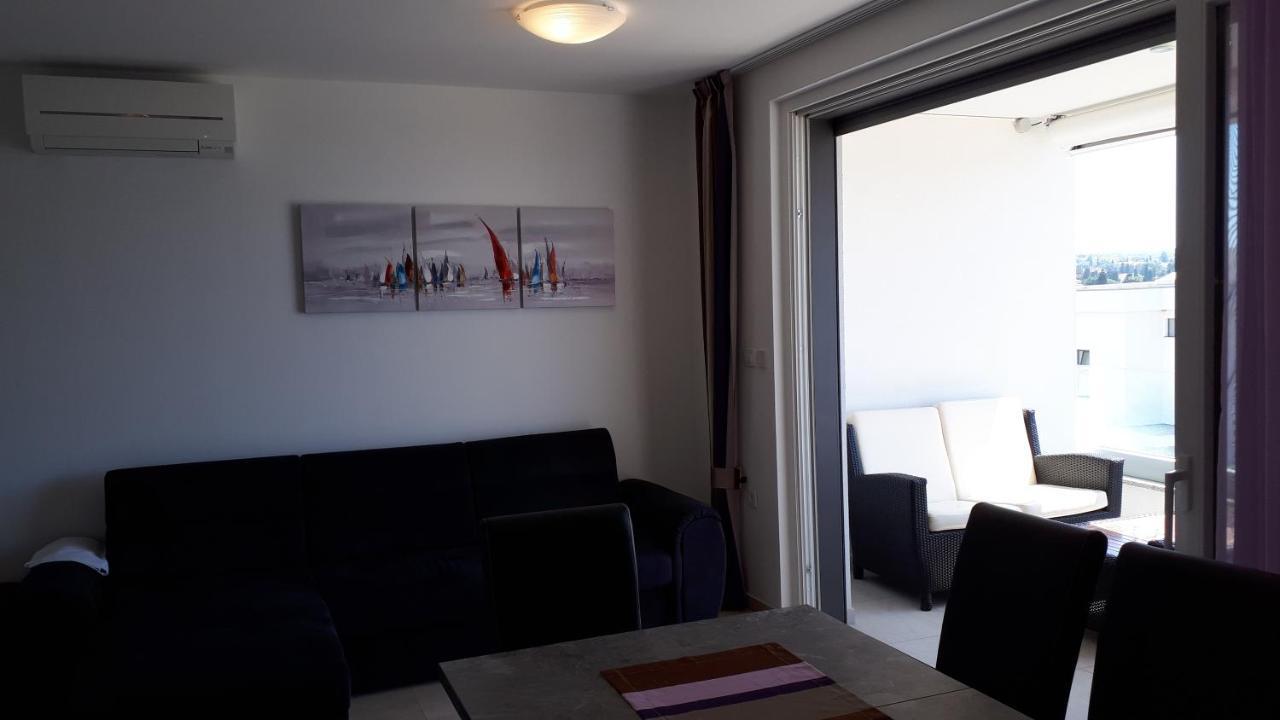 Apartment Villa Vala Malinska Bagian luar foto